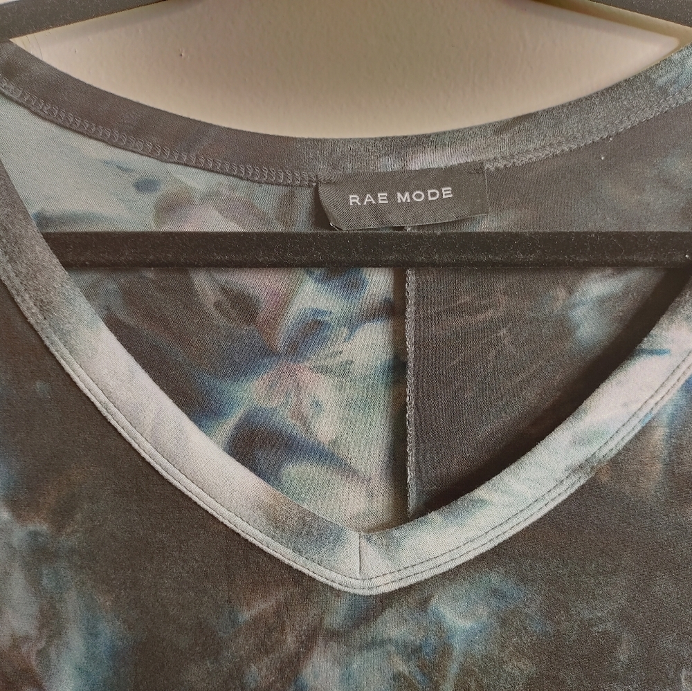 Rae Mode Tie Dye Maxi Dress | V-Neck Pocket Dress Blue Black Boho Flowy‎ Size S - Picture 4 of 6